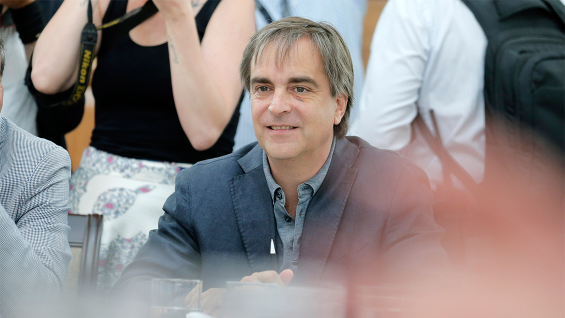 Polémica por nombramiento de diputado Cruz-Coke como director del Teatro Regional del Biobío