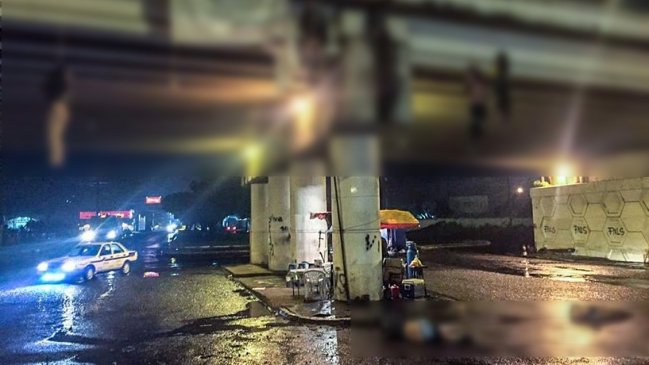 Masacre: 13 cuerpos colgados y descuartizados en avenida principal de ciudad mexicana