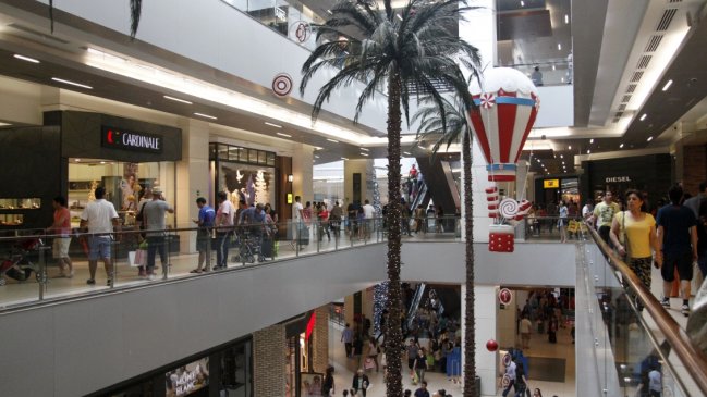 Líder del Comercio: Debate por rebaja de jornada laboral parece un juego de pókerego de póker