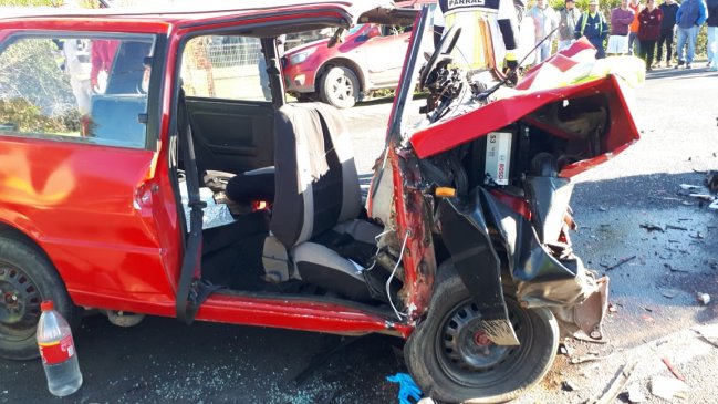 Choque en ruta que une Parral con Cauquenes dejó cinco personas lesionadas