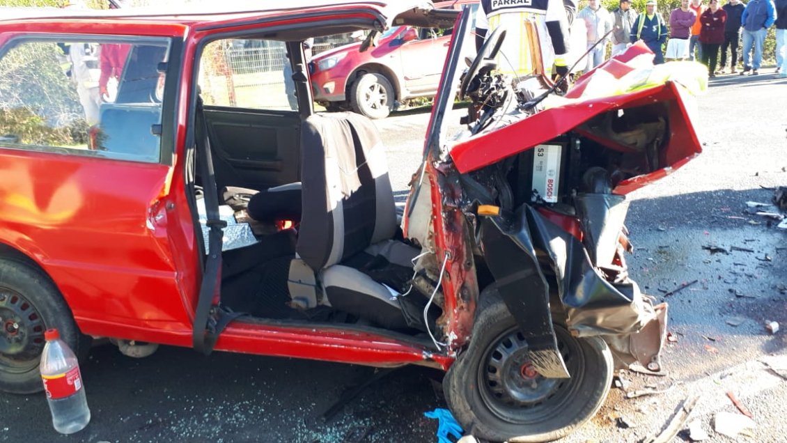 Choque en ruta que une Parral con Cauquenes dejó cinco personas lesionadas