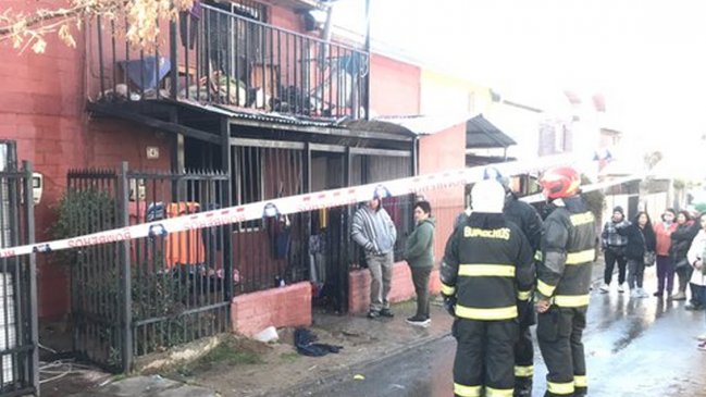 Dos niños y una mujer fallecieron en un incendio en Curacaví
