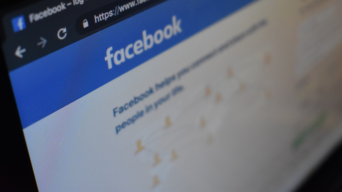 Mujer atacada con un hacha en Puerto Montt publicó fotos de sus dedos mutilados