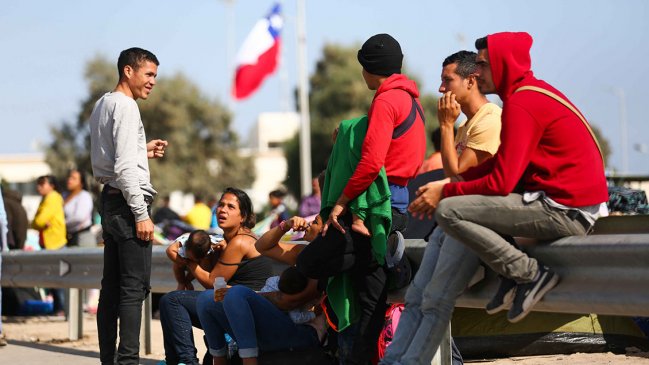 Alto comisionado ONU: Sin solución política en Venezuela, el flujo migratorio continuará