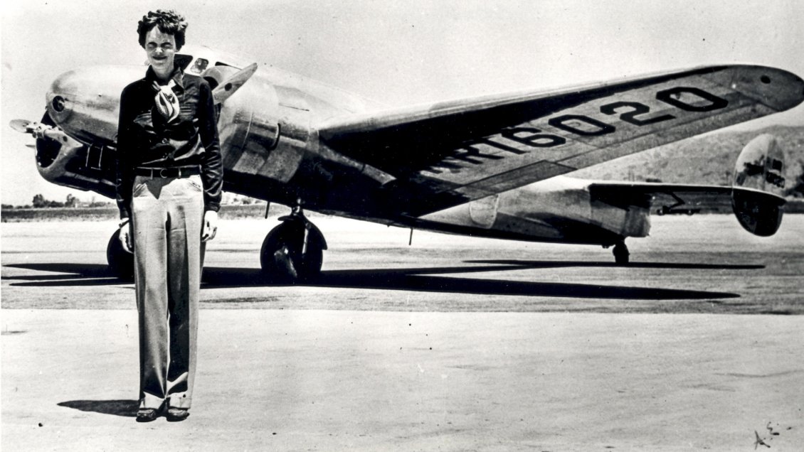 El hombre que ubicó al Titanic naufragado busca ahora el avión de Amelia Earhart