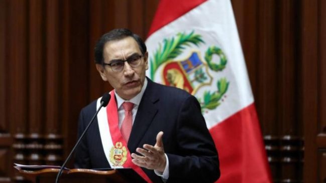 Vicepresidenta de Perú renuncia al oficialismo y deja a Vizcarra sin bancada