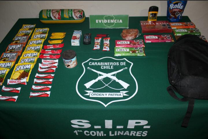 Detienen a dos sujetos acusados de robar en almacén de Yerbas Buenas