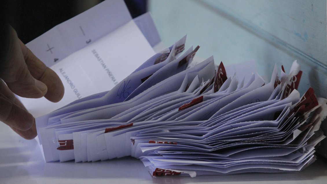 Comisión del Senado discute este lunes rebajar edad para votar en elecciones municipales