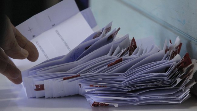 Comisión del Senado discute este lunes rebajar edad para votar en elecciones municipales