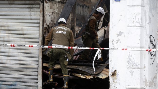 Gran incendio en Valparaíso deja a decenas de personas damnificadas