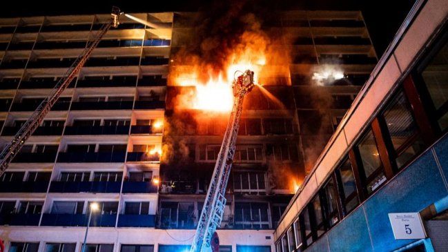 Un muerto y ocho heridos por incendio en un hospital cerca de París