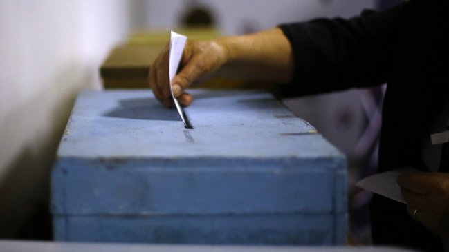 Servel propuso mecanismo de voto anticipado para las elecciones