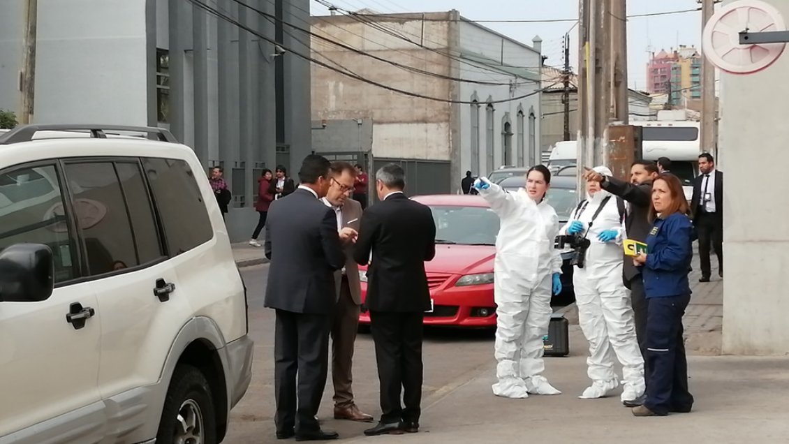 Iquique: Acusado de balear a menor afuera de tribunales se entregó y quedó con internación provisoria