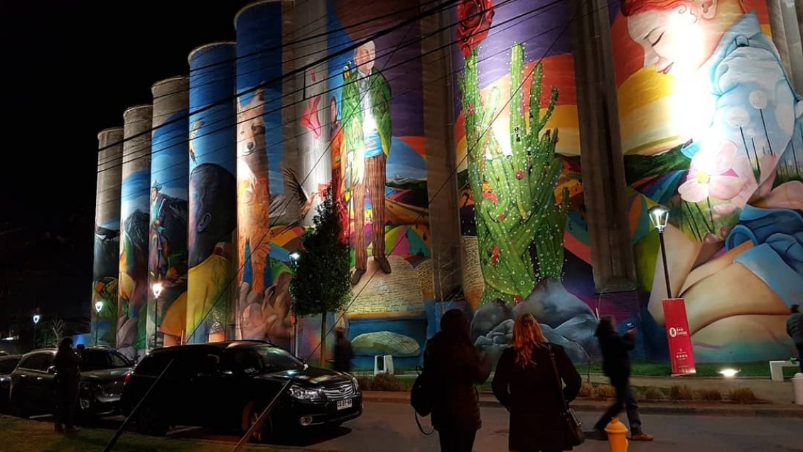 Rancagua: Mural más grande de Chile ya cuenta con iluminación nocturna
