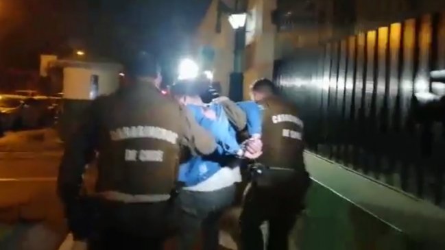 Carabineros anunció la baja de funcionario detenido por disparar al aire en Santiago