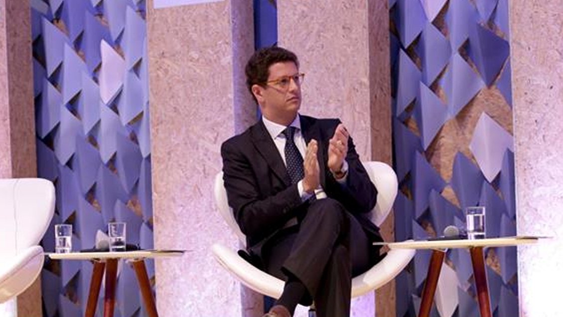 Hospitalizan a ministro de Medio Ambiente brasileño en plena crisis del Amazonas