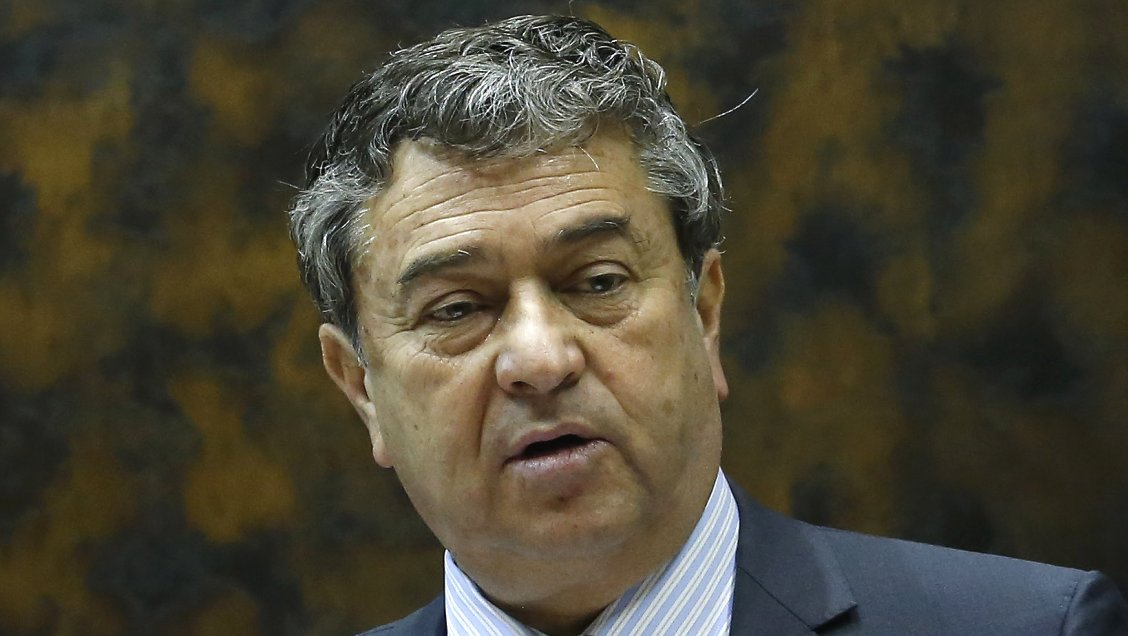 Senadores del Maule solidarizan con Juan Antonio Coloma tras ataque a su sede en Talca