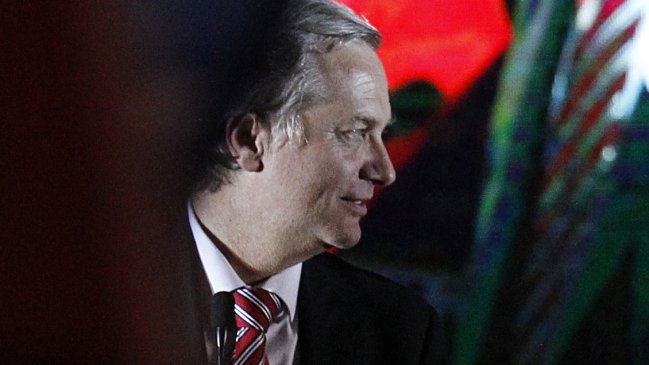 Reportaje reveló cómo financia sus actividades José Antonio Kast