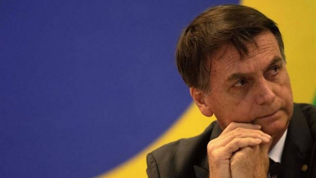 Aprobación de Bolsonaro resiente la crisis del Amazonas