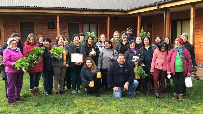 Más de 60 personas participan en la Mesa de la Mujer Rural en La Junta