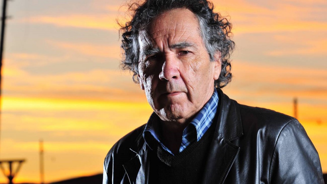 Hernán Rivera Letelier sufrió infarto en pleno vuelo hacia Cuba