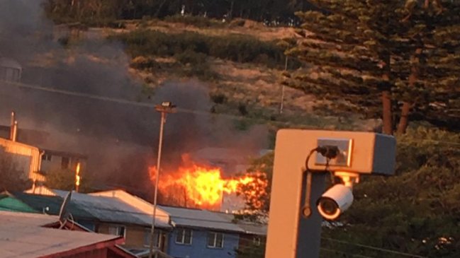 Ancud: Incendio de dos viviendas dejó 12 damnificados
