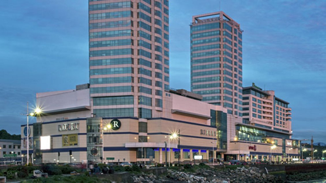 Evacuan mall de Puerto Montt por fuga de gas