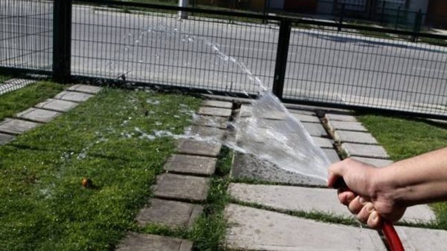 Experto: El Gobierno debe hacer una campaña para que las personas cuiden el agua