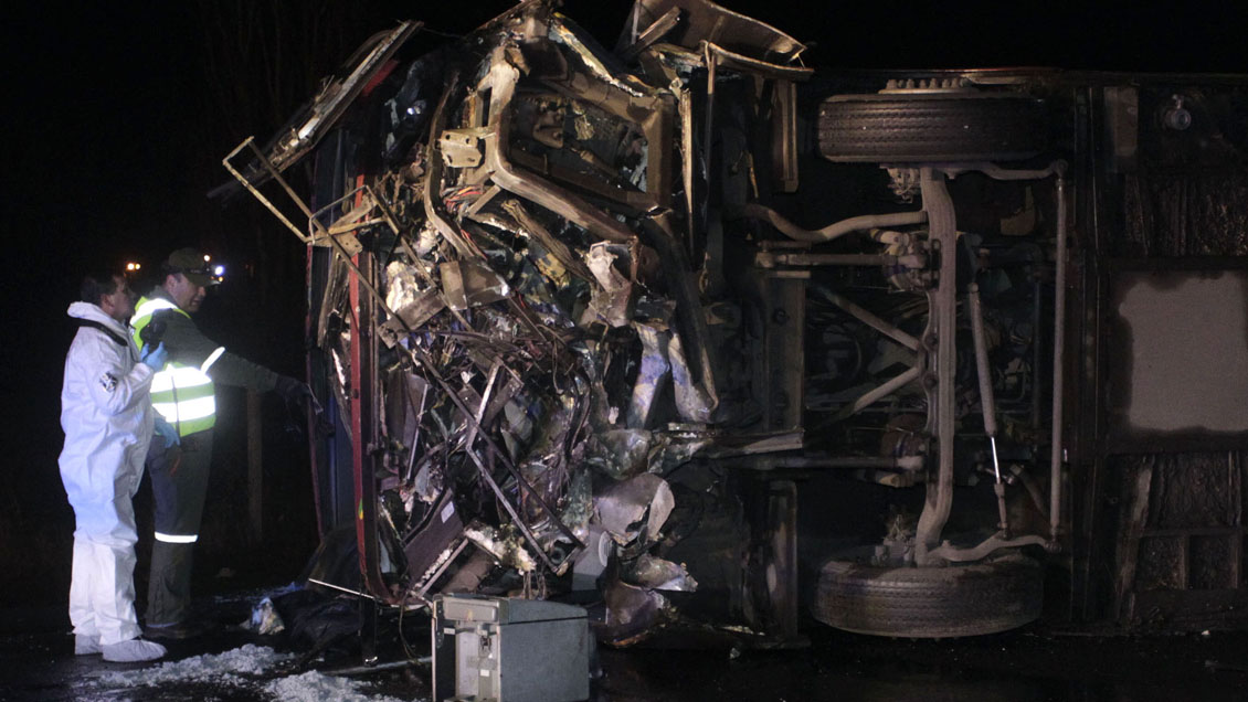 Jefe de taller acusó al dueño de Línea Azul de haber pedido adulterar la patente del bus volcado