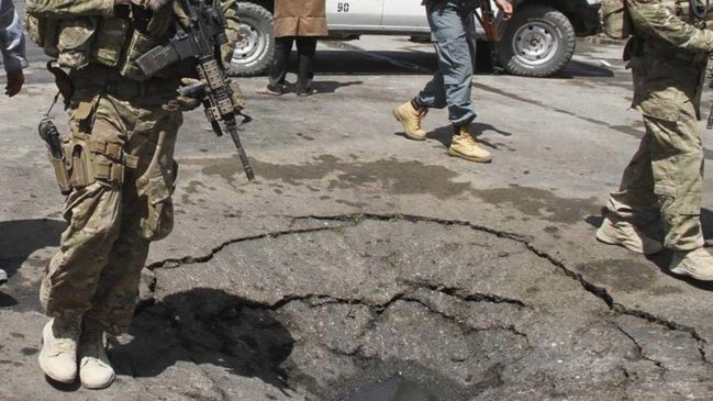 La cancelación de las negociaciones de paz de Trump con talibanes eleva el riesgo en Afganistán