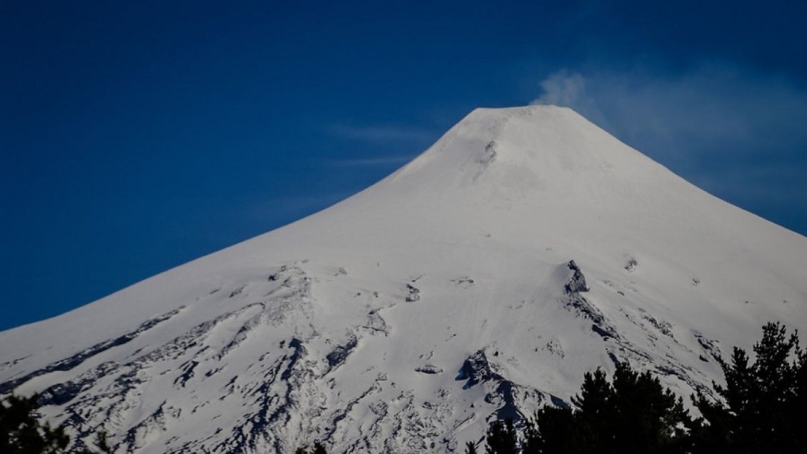 Volcán Villarrica continúa con proceso y comportamiento inestables