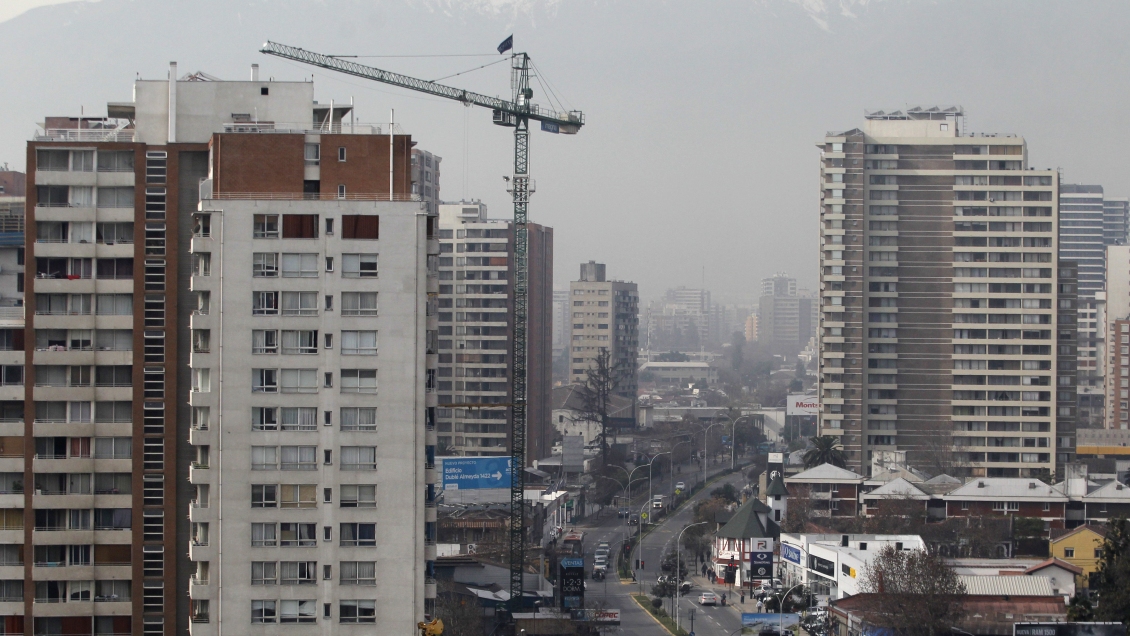 Densificación habitacional en Santiago se multiplicó por 100 en casi 30 años