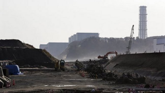 Ministro japonés: Agua radioactiva de Fukushima deberá ser vertida al mar