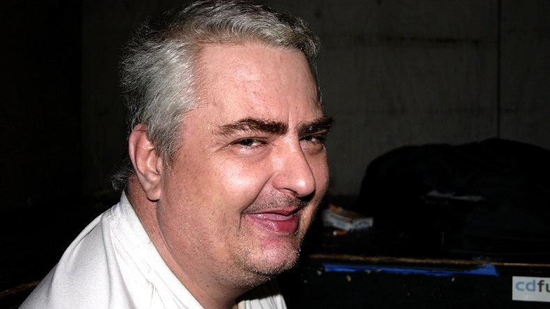 Pionero del lo-fi: El músico Daniel Johnston murió a los 58 años