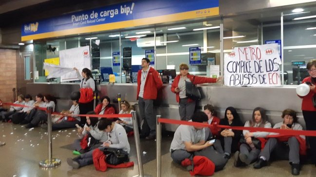 Huelga de los cajeros del Metro duró sólo un día: Sus salarios subirán 6,7%