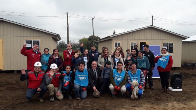 Chillán: Familias dejan campamento y se ubican en el primer barrio transitorio del país
