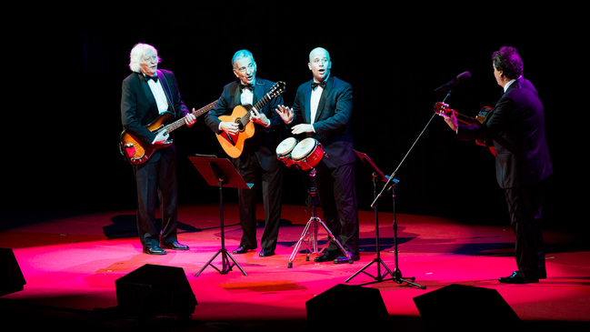 Debido al éxito de ventas Les Luthiers añade nueva función en Chile