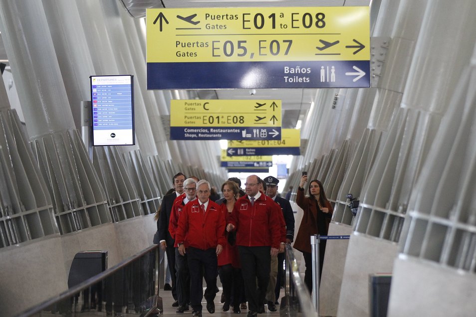 Presidente Piñera inauguró nuevo espigón en el Aeropuerto de Santiago