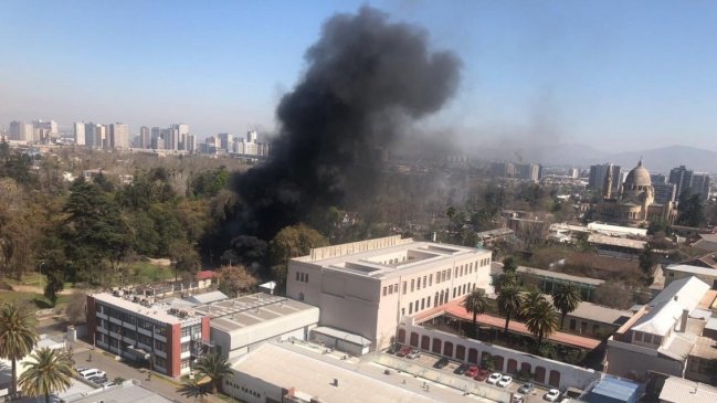 Incidentes cerca del INBA terminaron con bus quemado