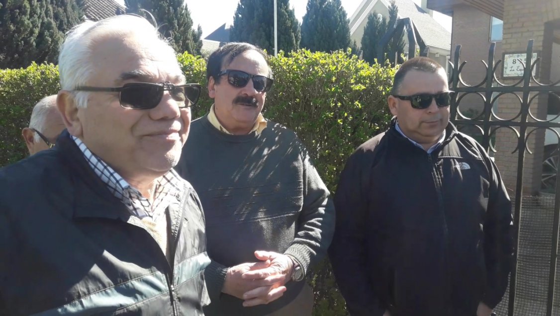 Trabajadores de Línea Azul protestaron en la casa del gerente: 