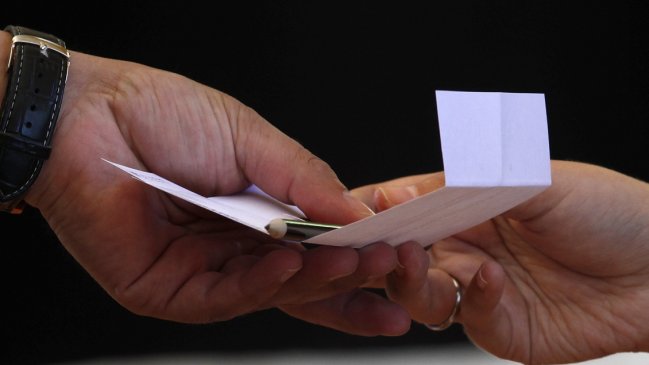 En Chile Vamos se enciende disputa por candidatura a gobernador metropolitano