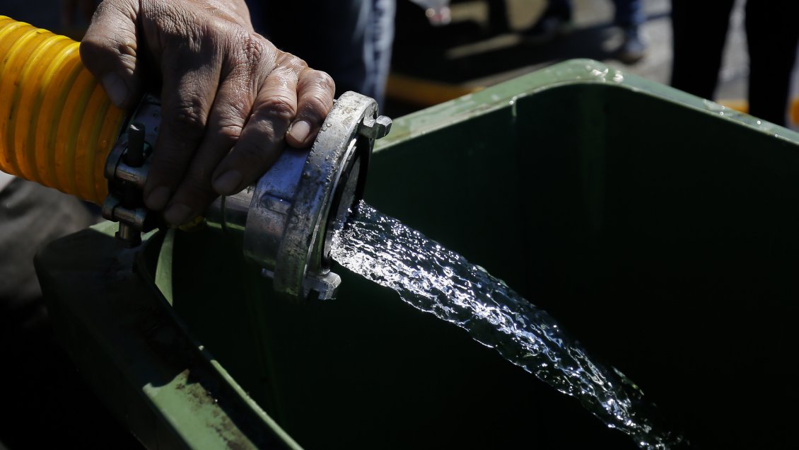 Investigan las causas de la contaminación del agua en Puerto Octay
