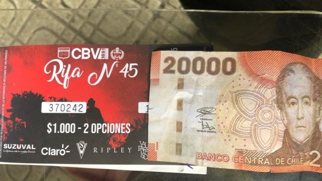 Desconocido compró números de rifa a Bomberos de Valparaíso con billete falso y obtuvo vuelto