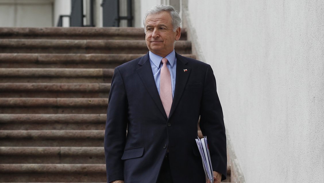 Ministro Larraín calificó como 