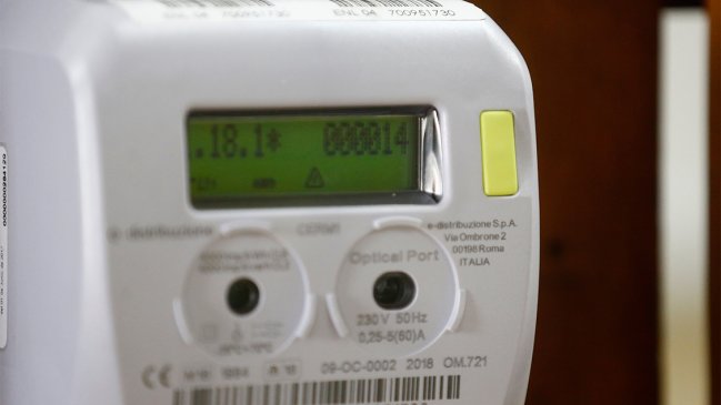 CGE inició devolución de cobros por medidores inteligentes