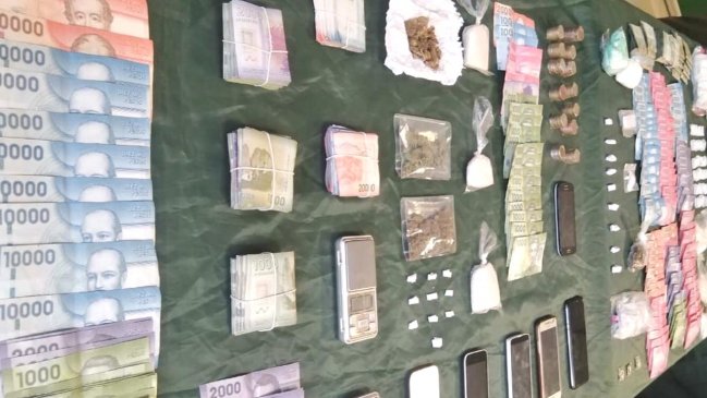 Antofagasta: Allanamientos en cinco poblaciones dejan 12 detenidos y 10 mil dosis de droga incautadas