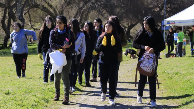 Coronel: Alumnos se ocuparon de humedal 