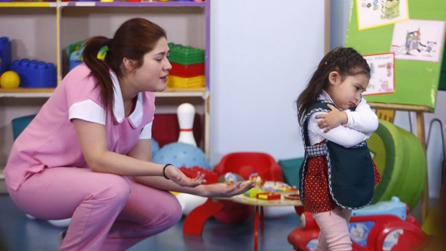 Proyecto de sala cuna universal se encuentra estancado hace un año: Gobierno acusa intransigencia