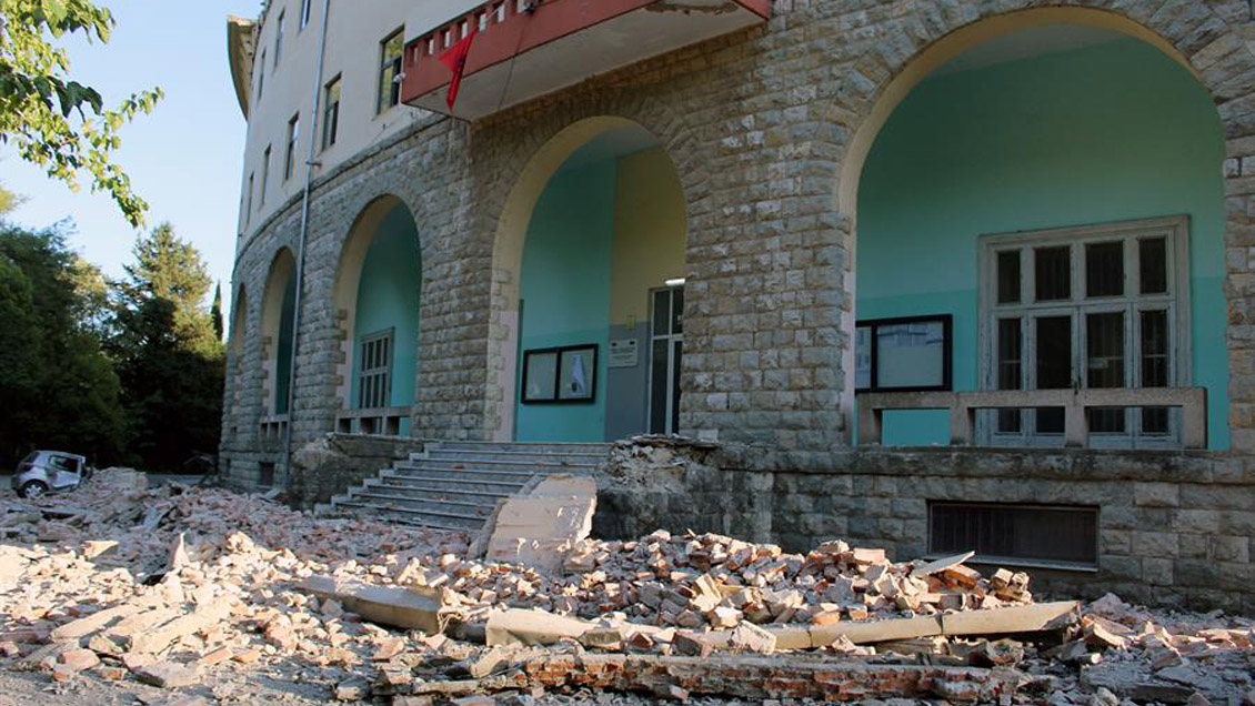 El terremoto en Albania dejó 105 heridos y más de medio millar de viviendas dañadas