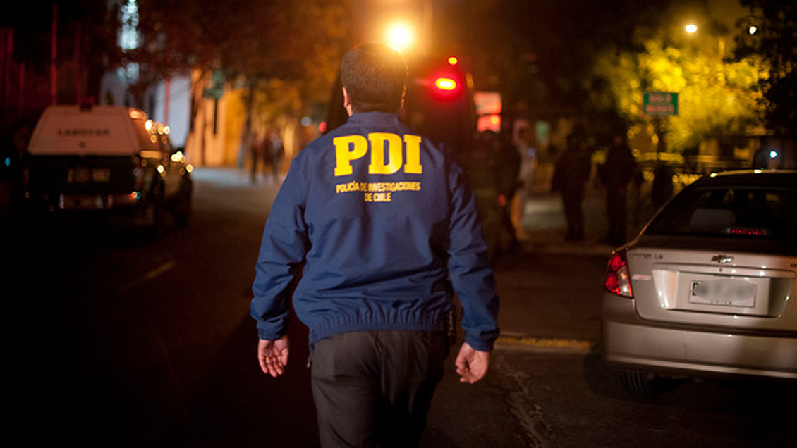 Asesora del hogar fue maniatada e intimidada por cinco delincuentes en vivienda de Peñalolén